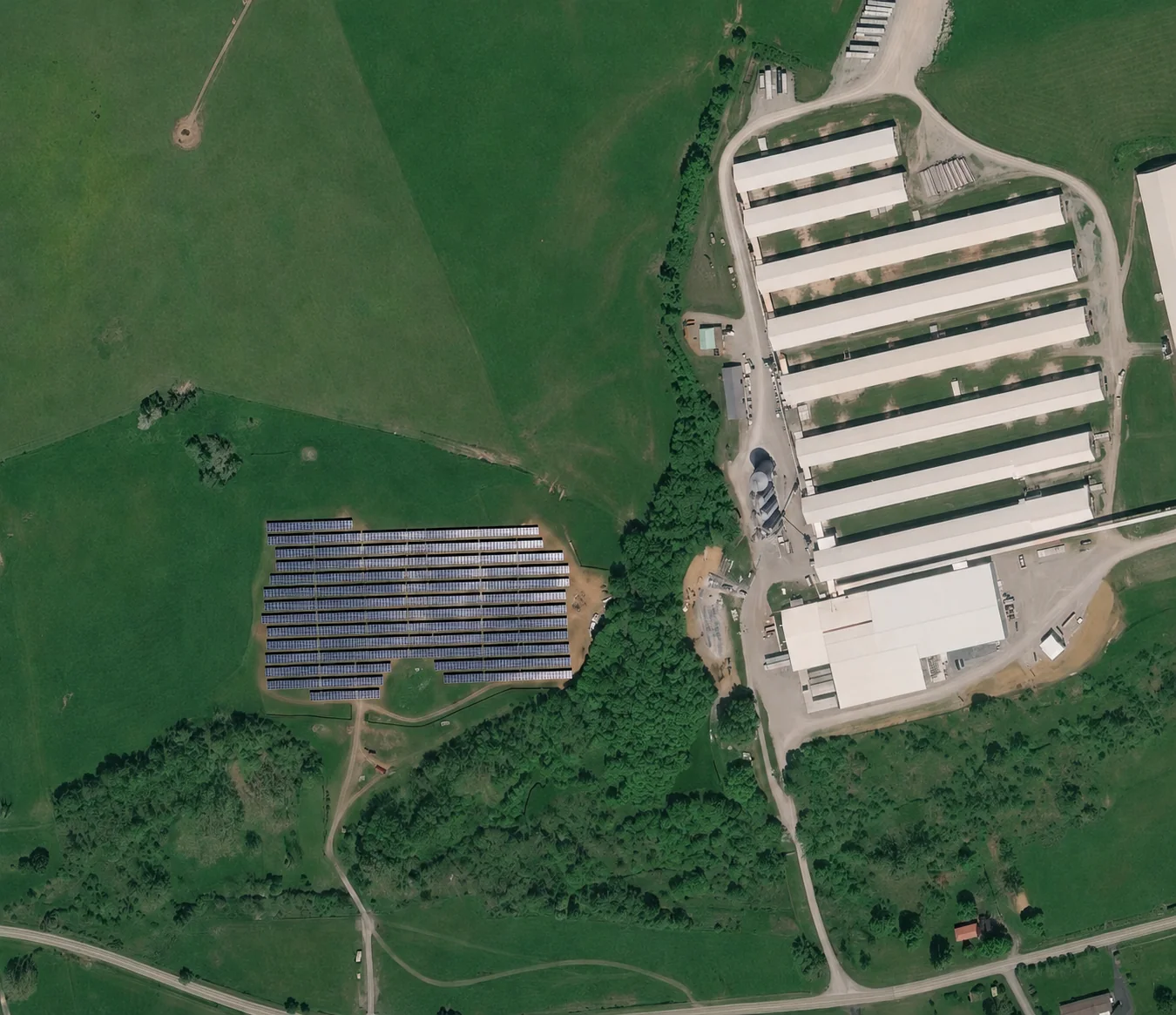 Ground mount solar with battery microgrid at a poultry operation